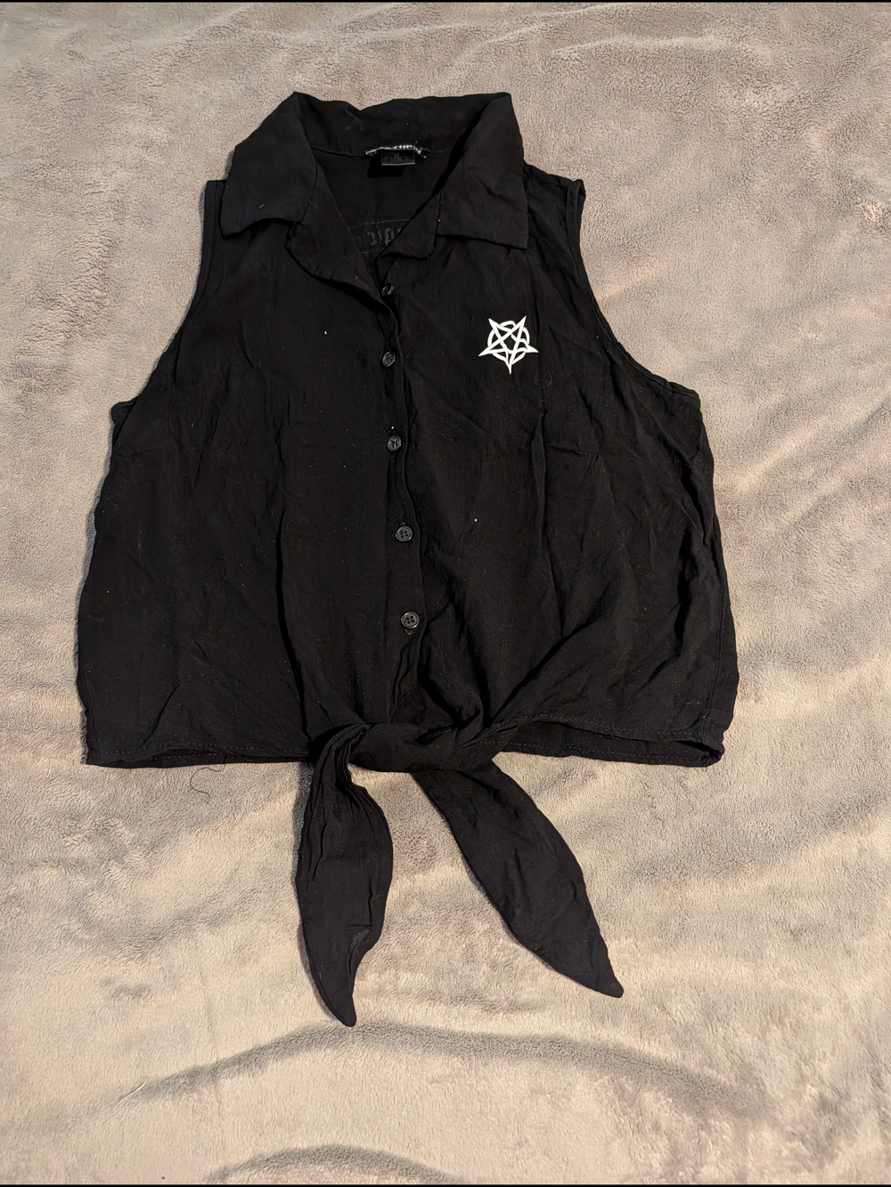 Hot Topic Black Tie Front Pentagram Sleeveless Button Up Goth Grunge Punk Top